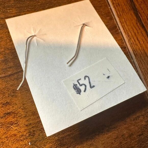 ChicTreasures: Sterling Silver‎ & Aventurine Earrings - Picture 4 of 4